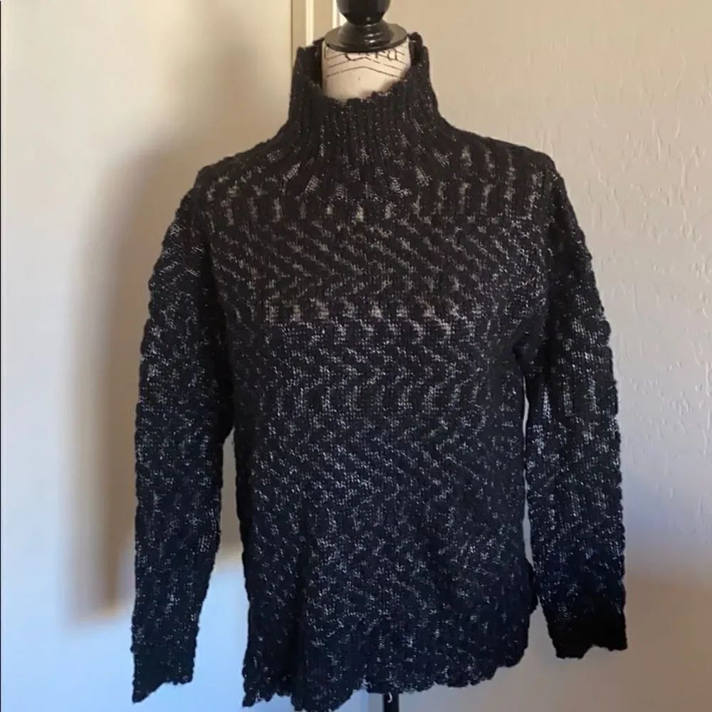 Velvet by Graham & Spenser Turtleneck Pullover Sweater Casual Modern Cozy
